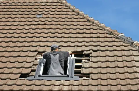 Pose de velux - Châtillon-la-Palud